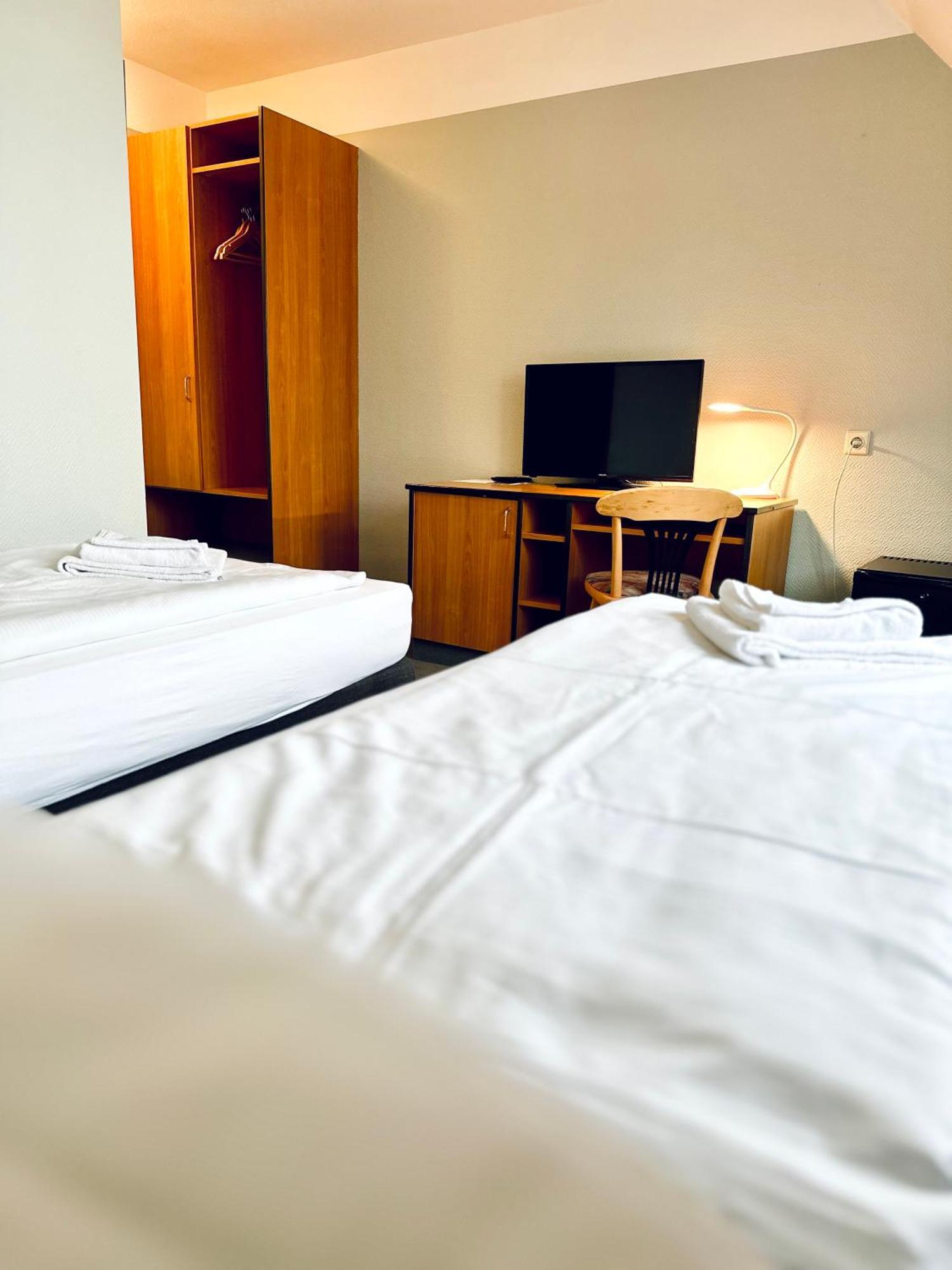 Hotel Brinckmansdorf 로스토크 외부 사진